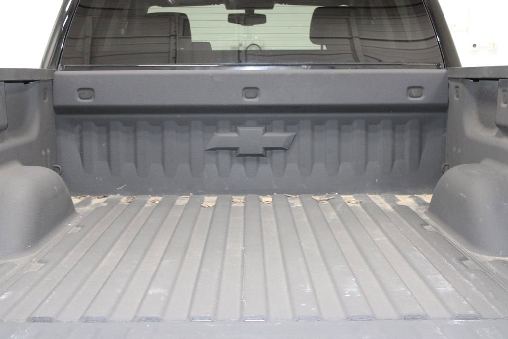 Used 2018 Chevrolet Silverado 1500 LT w/ Texas Edition image 19