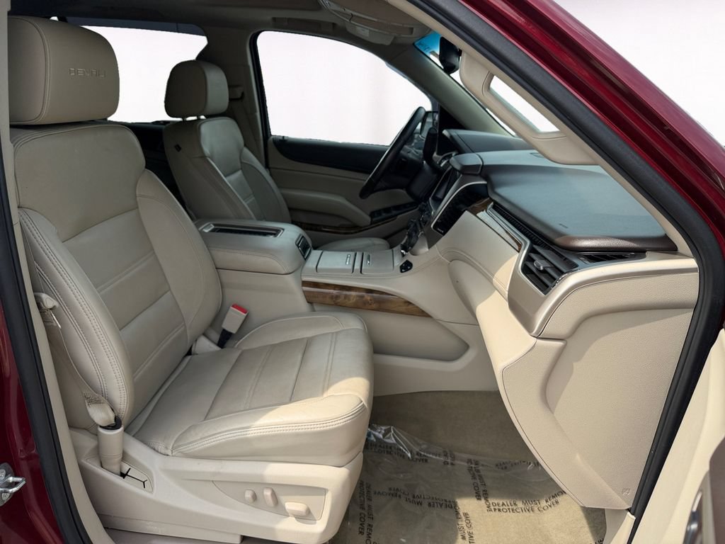 Used 2016 GMC Yukon Denali w/ Open Road Package AWD/4WD image 15