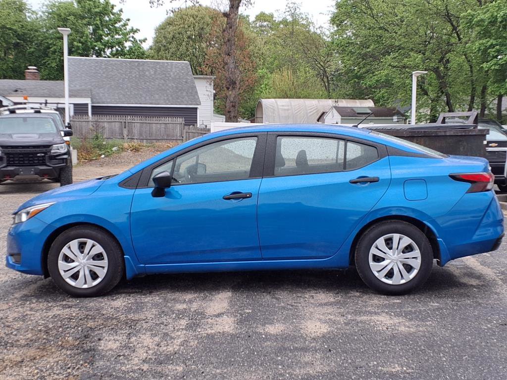 Used 2024 Nissan Versa S w/ Trunk Package image 8