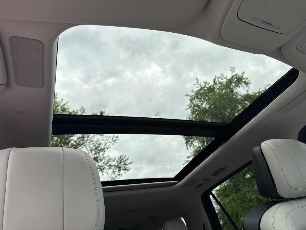 New 2026 Lincoln Navigator L Reserve AWD/4WD image 25