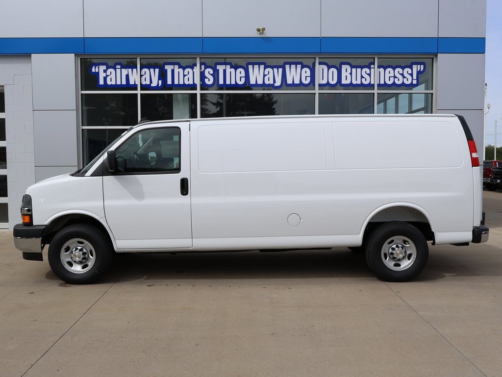 New 2025 Chevrolet Express 3500 Extended w/ Driver Convenience Package image 7