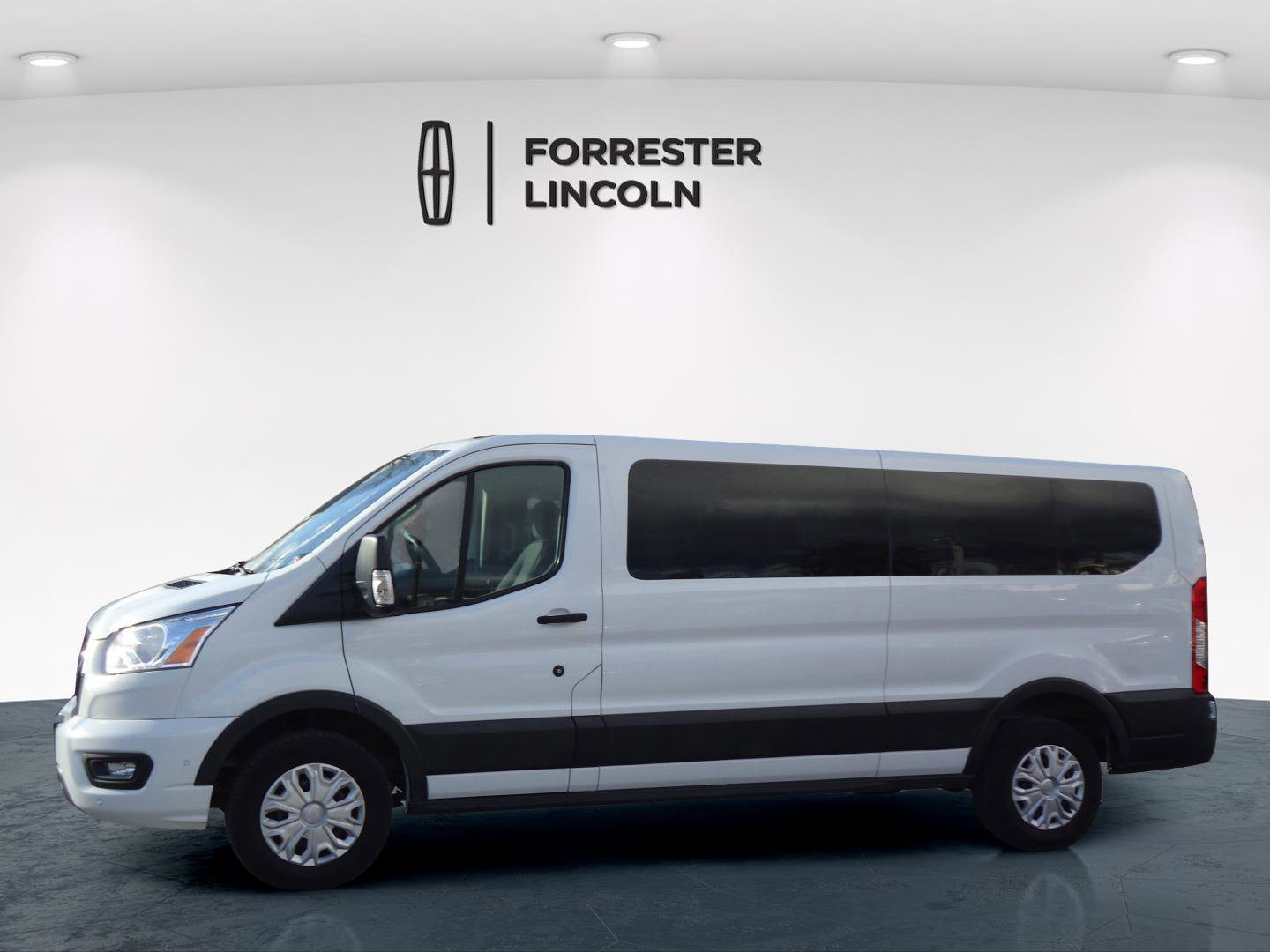 Used 2021 Ford Transit 350 XLT image 4