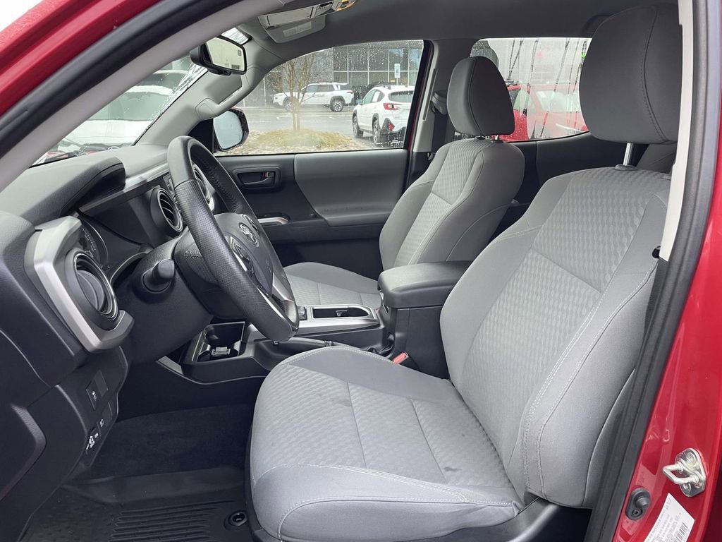 Used 2020 Toyota Tacoma SR5 image 8