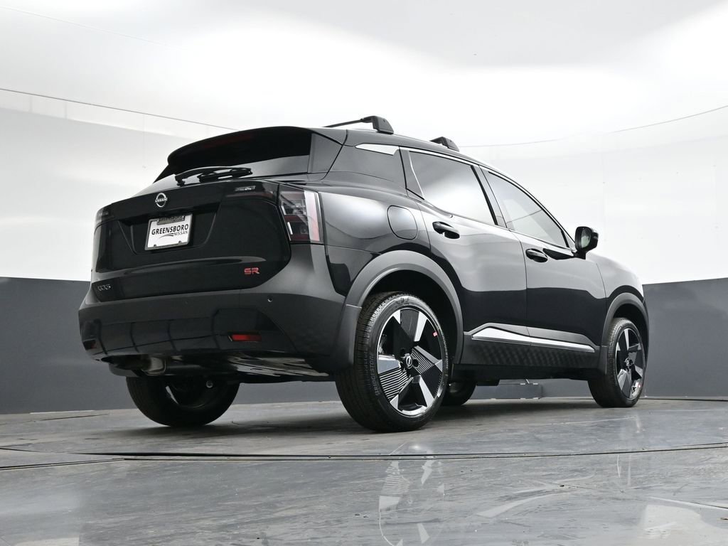 New 2026 Nissan Kicks SR FWD image 30