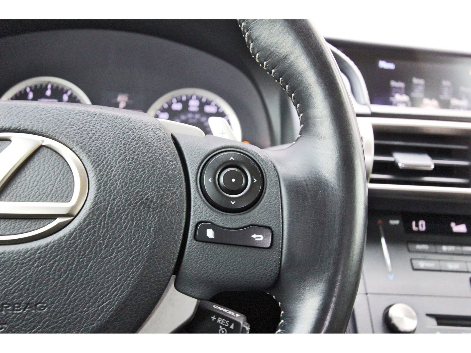Used 2015 Lexus IS 250 AWD w/ Premium Package image 18