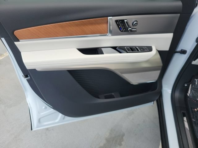 New 2027 Cadillac Vistiq Sport AWD/4WD image 17
