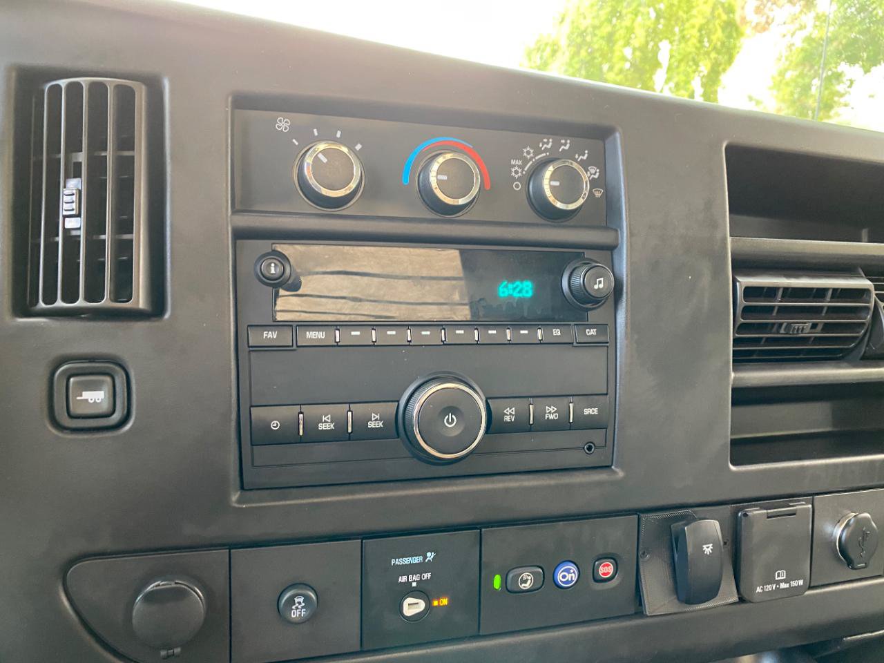 Used 2022 Chevrolet Express 3500 w/ Power Convenience Package RWD image 52
