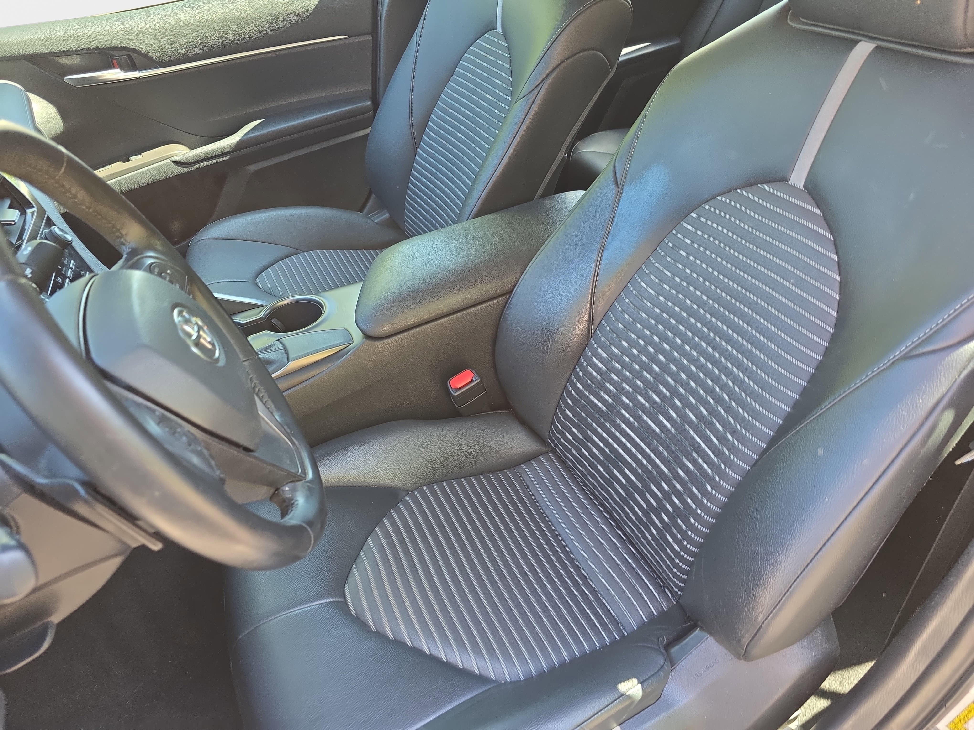Used 2021 Toyota Camry SE FWD image 14