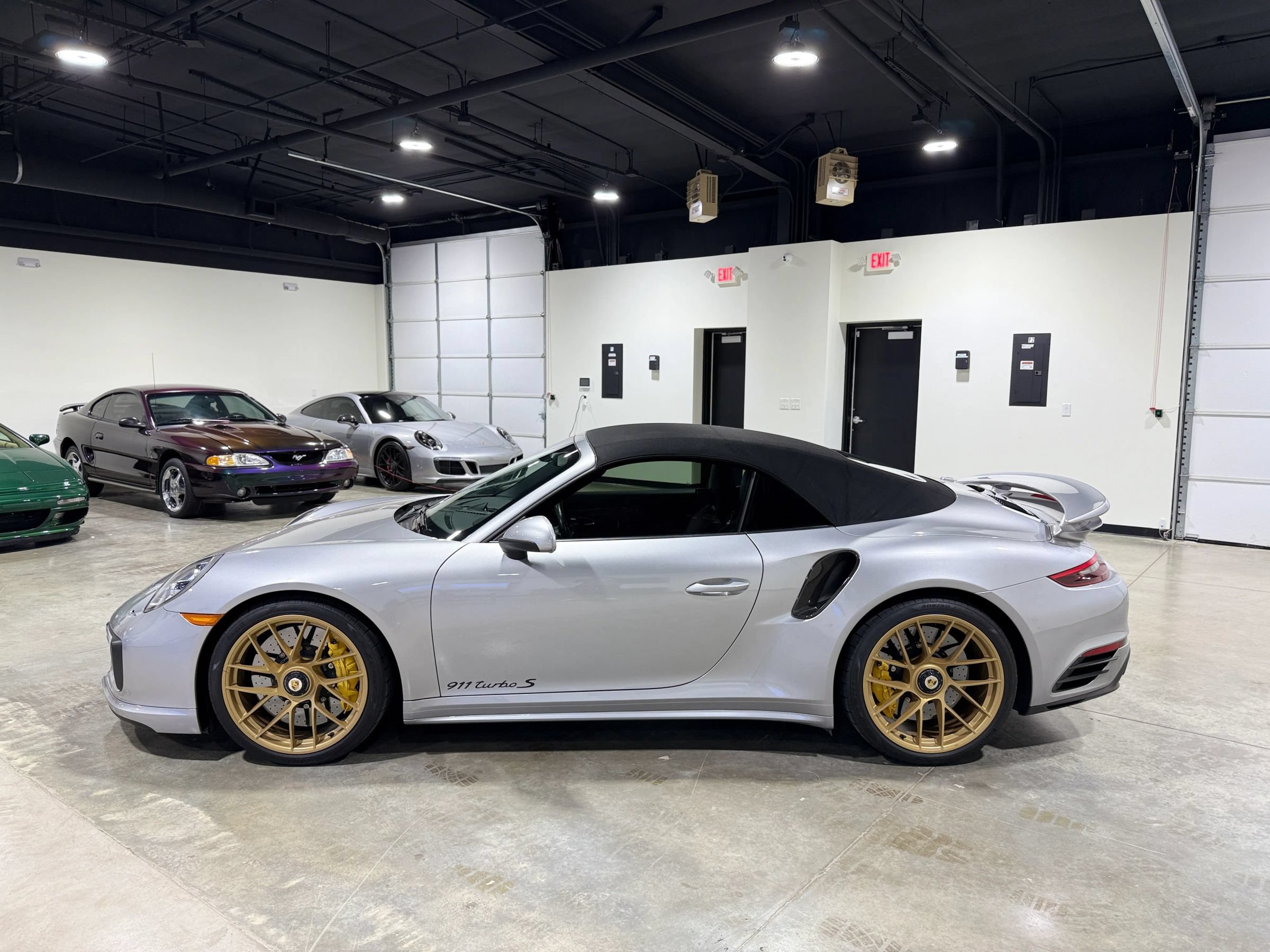 Used 2017 Porsche 911 Turbo S AWD/4WD image 26