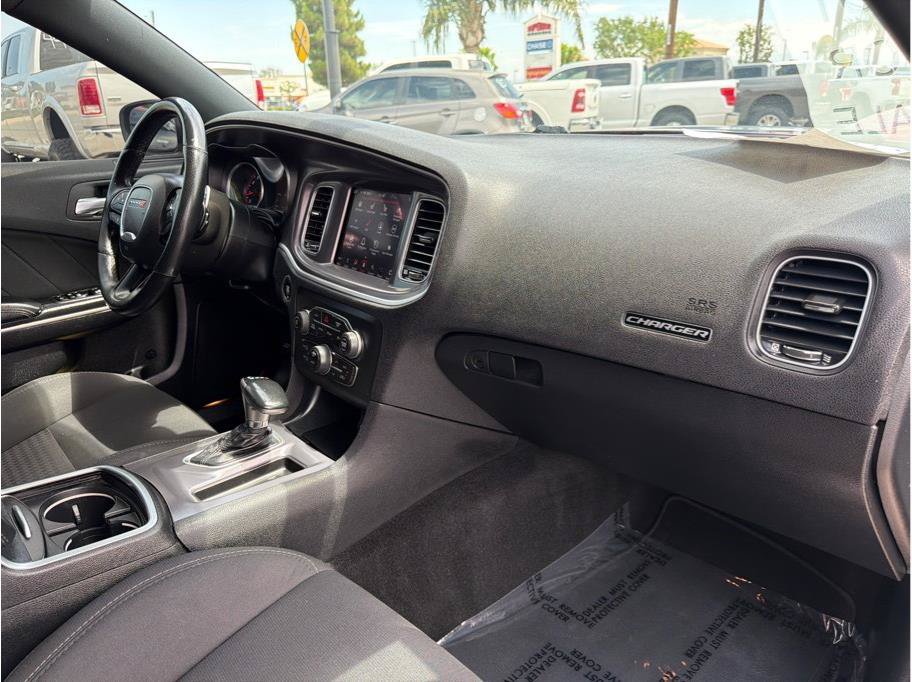 Used 2019 Dodge Charger Scat Pack RWD image 13