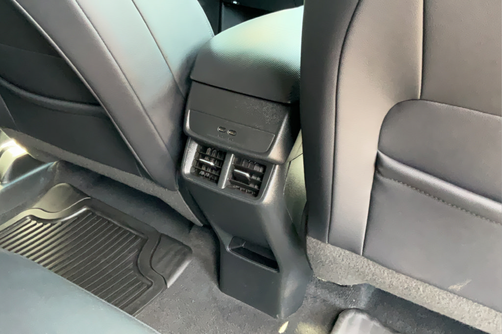 Used 2025 Chevrolet Equinox LT w/ Convenience Package II FWD image 21