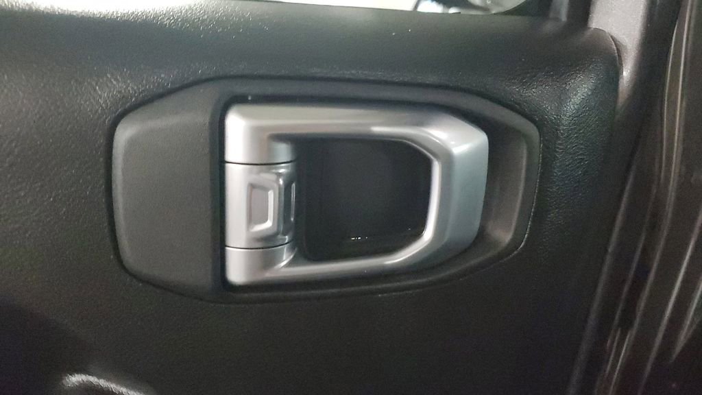 Used 2024 Jeep Gladiator Sport image 16