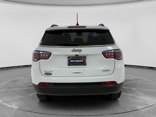 Used 2024 Jeep Compass Latitude AWD/4WD image 4