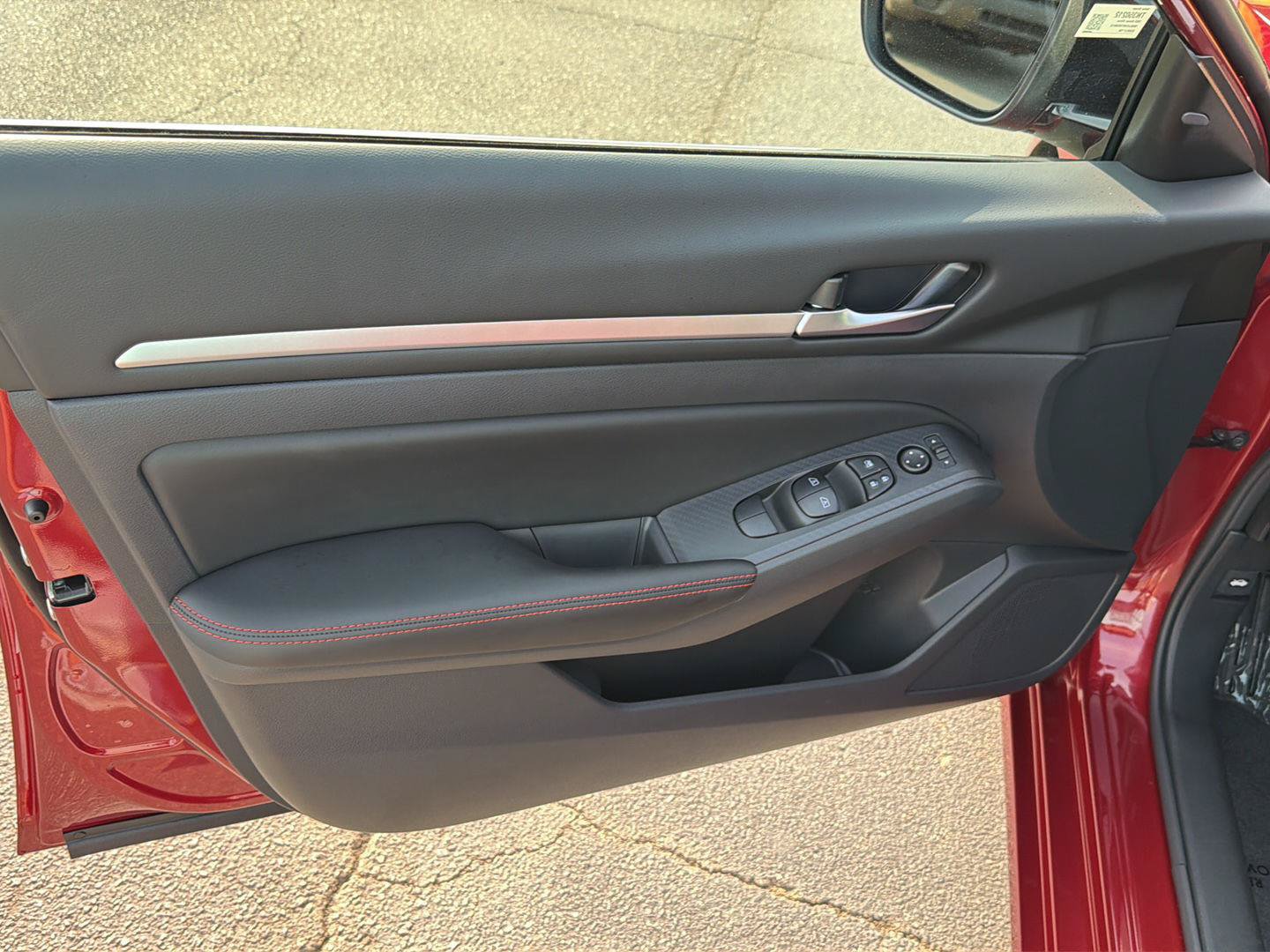 New 2026 Nissan Altima 2.5 SR AWD/4WD image 16