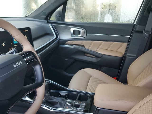 Certified 2026 Kia Sorento SX Prestige w/ Olive Brown Leather Package AWD/4WD image 24