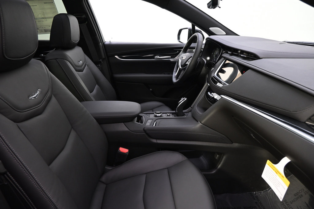 New 2026 Cadillac XT5 Premium Luxury w/ Driver Assist Package AWD/4WD image 16
