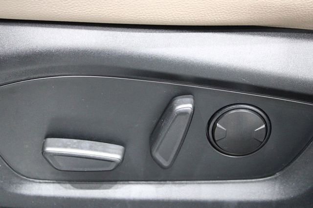 Used 2021 Ford Explorer Limited image 20