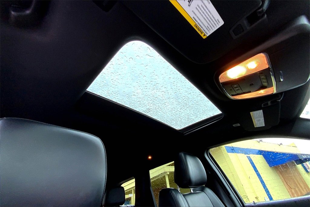 Used 2022 Jeep Grand Cherokee Limited image 14