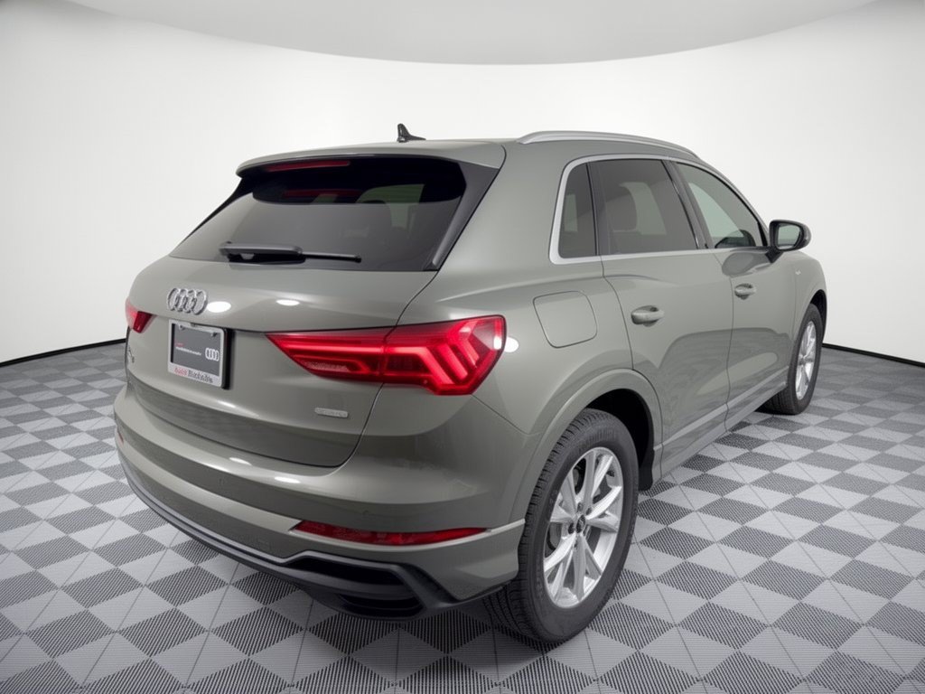 Certified 2025 Audi Q3 2.0T Premium w/ Convenience Package AWD/4WD image 9