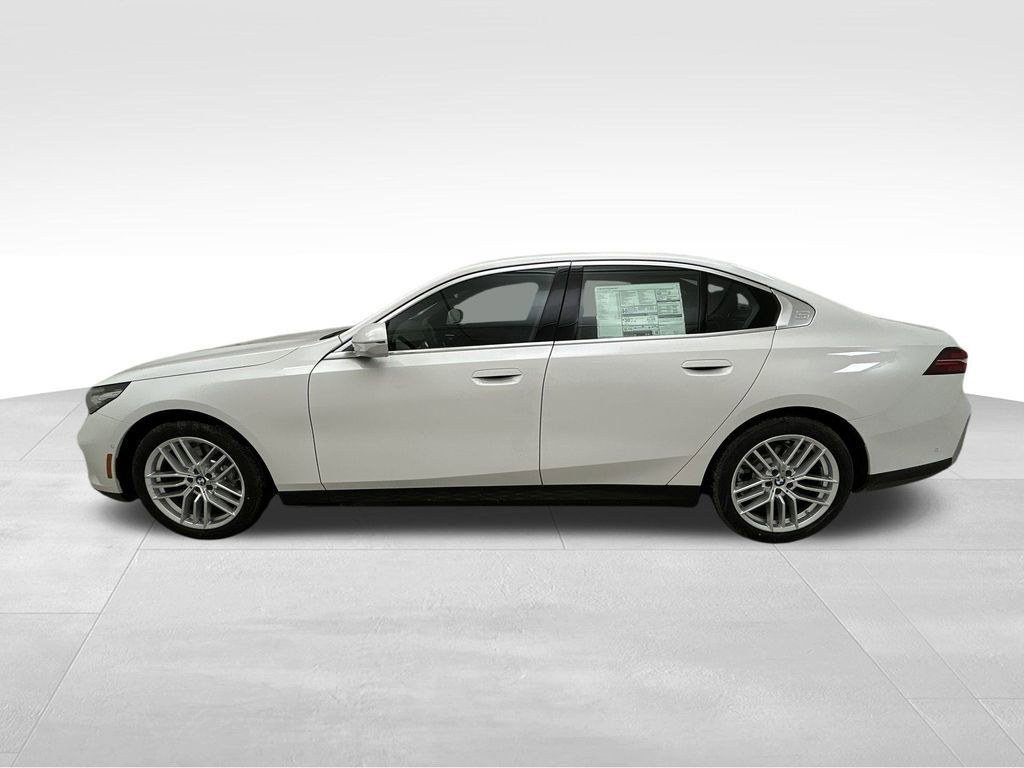 Certified 2025 BMW 530i xDrive image 6