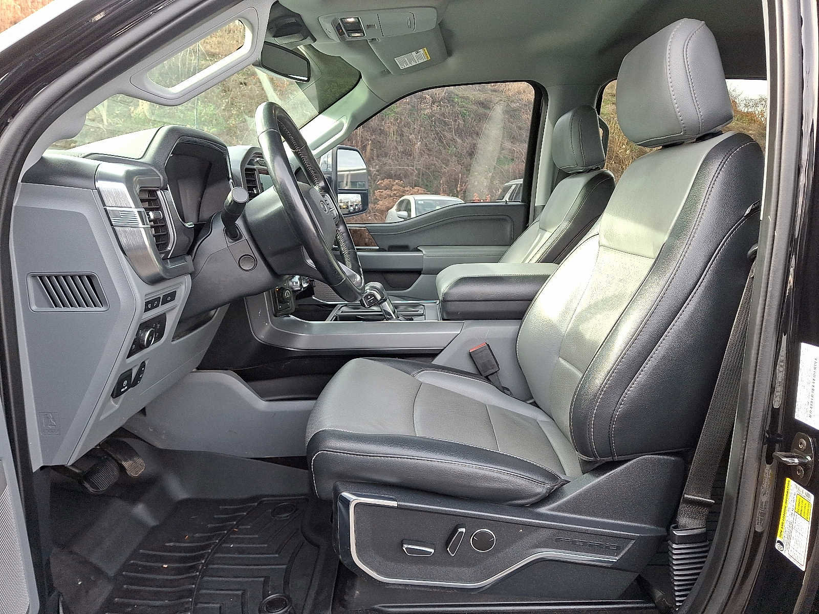 Used 2021 Ford F150 Lariat w/ Equipment Group 502A High image 13