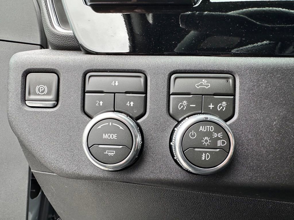 New 2026 GMC Sierra 2500 SLE w/ SLE Value Package; AWD/4WD image 32