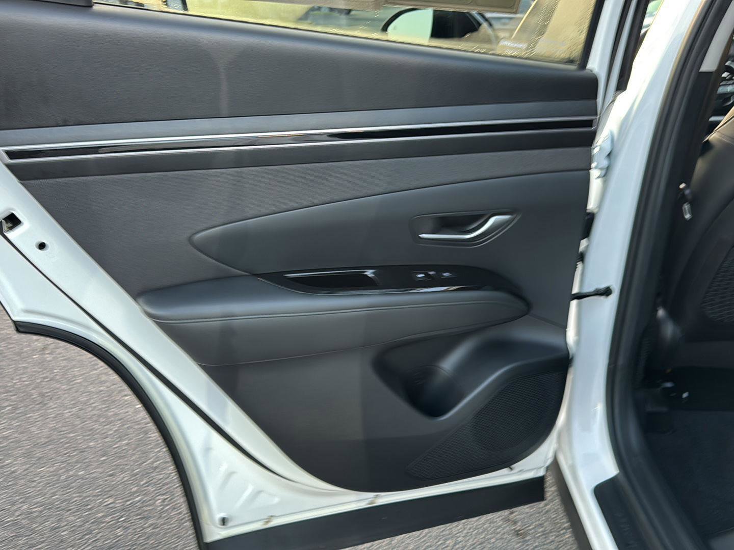 Used 2023 Hyundai Tucson Limited image 15