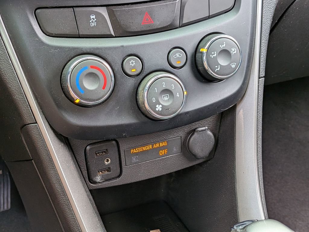 Used 2019 Chevrolet Trax LT FWD image 18