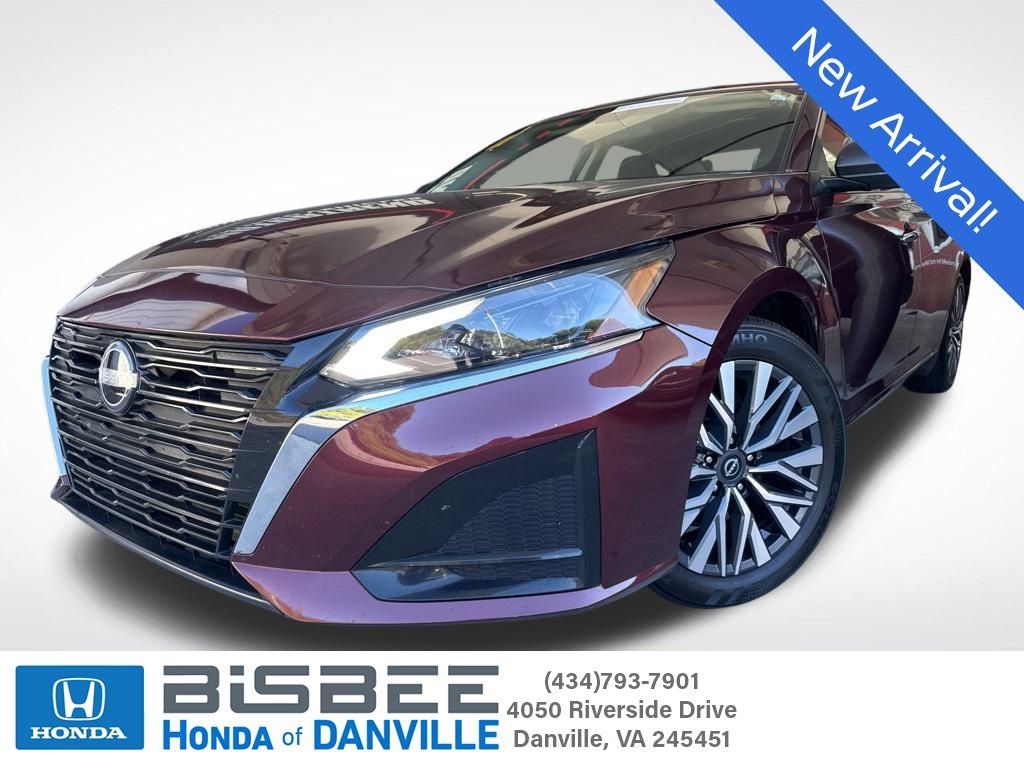 Used 2024 Nissan Altima 2.5 SV