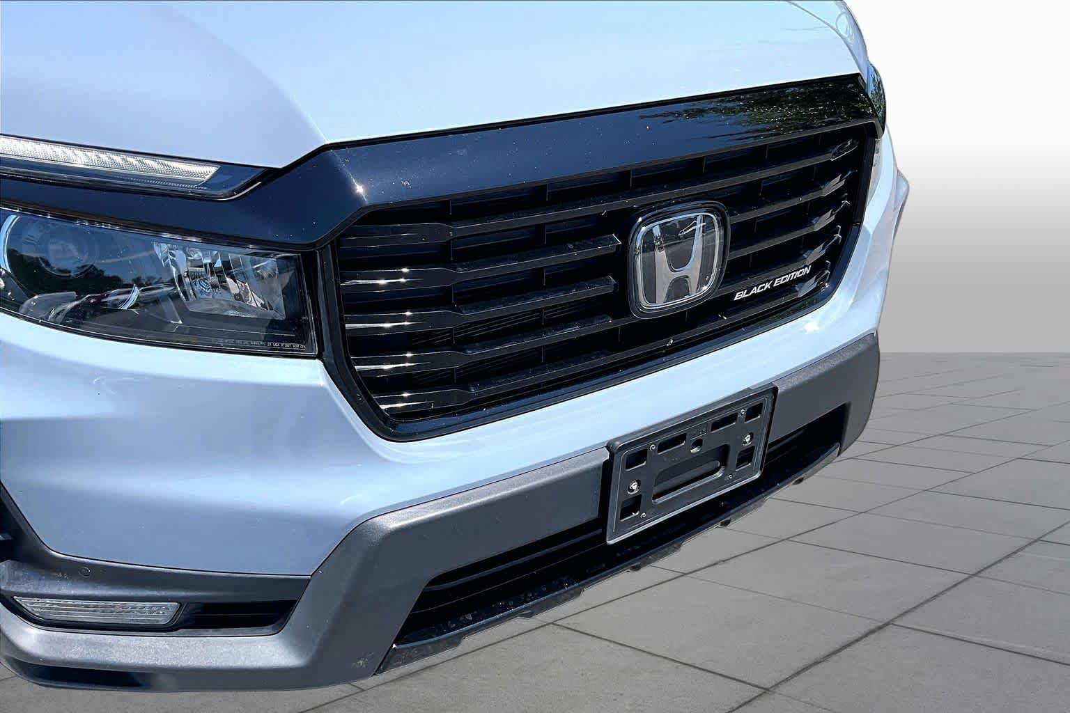 Certified 2024 Honda Passport Black Edition image 63