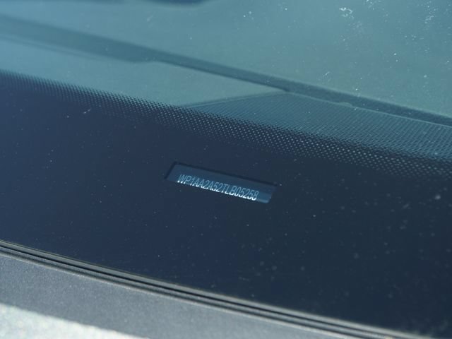 Certified 2026 Porsche Macan AWD/4WD image 31