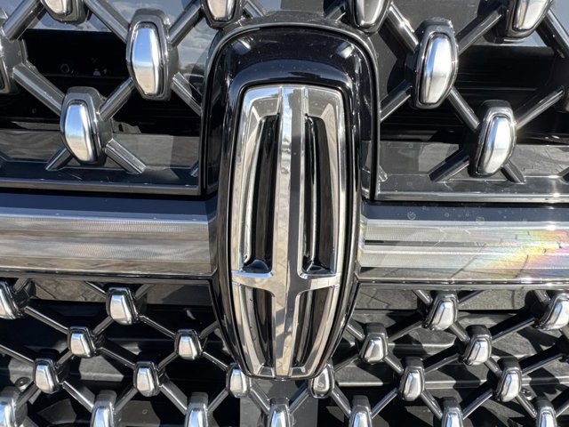 New 2025 Lincoln Navigator L Black Label image 7