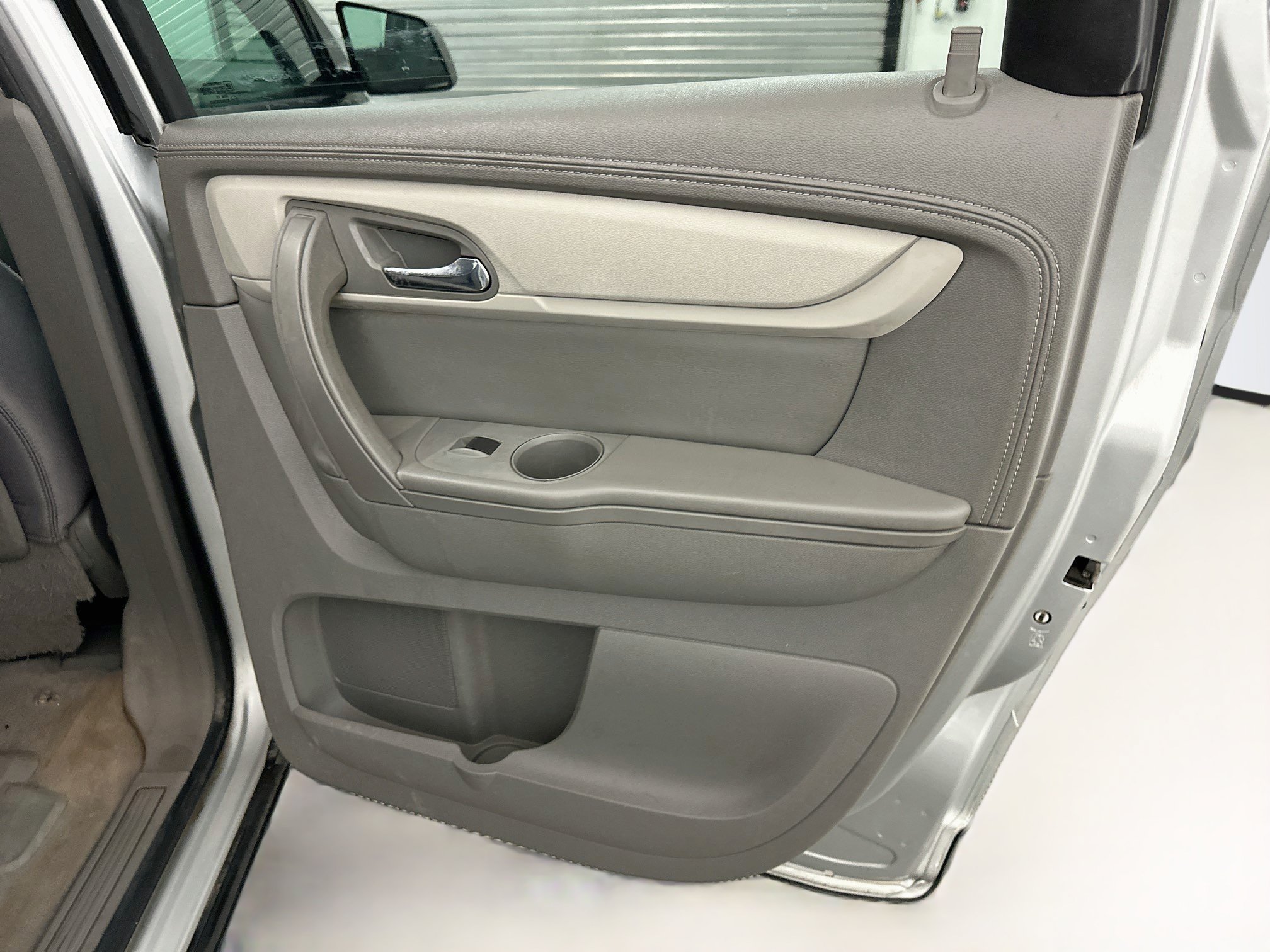 Used 2015 Chevrolet Traverse LS FWD image 31