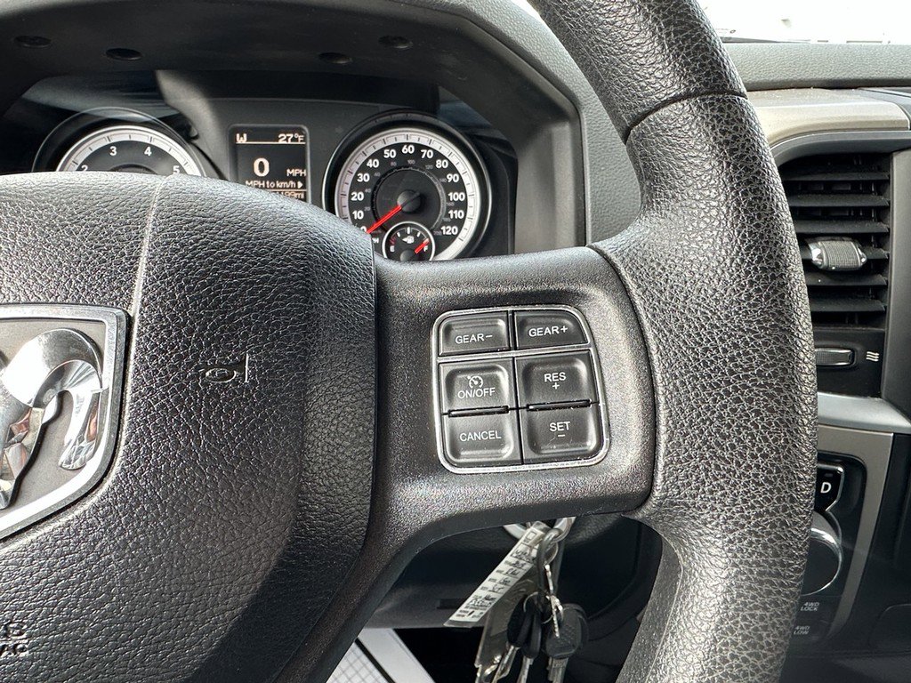 Used 2015 RAM 1500 Classic SLT image 22