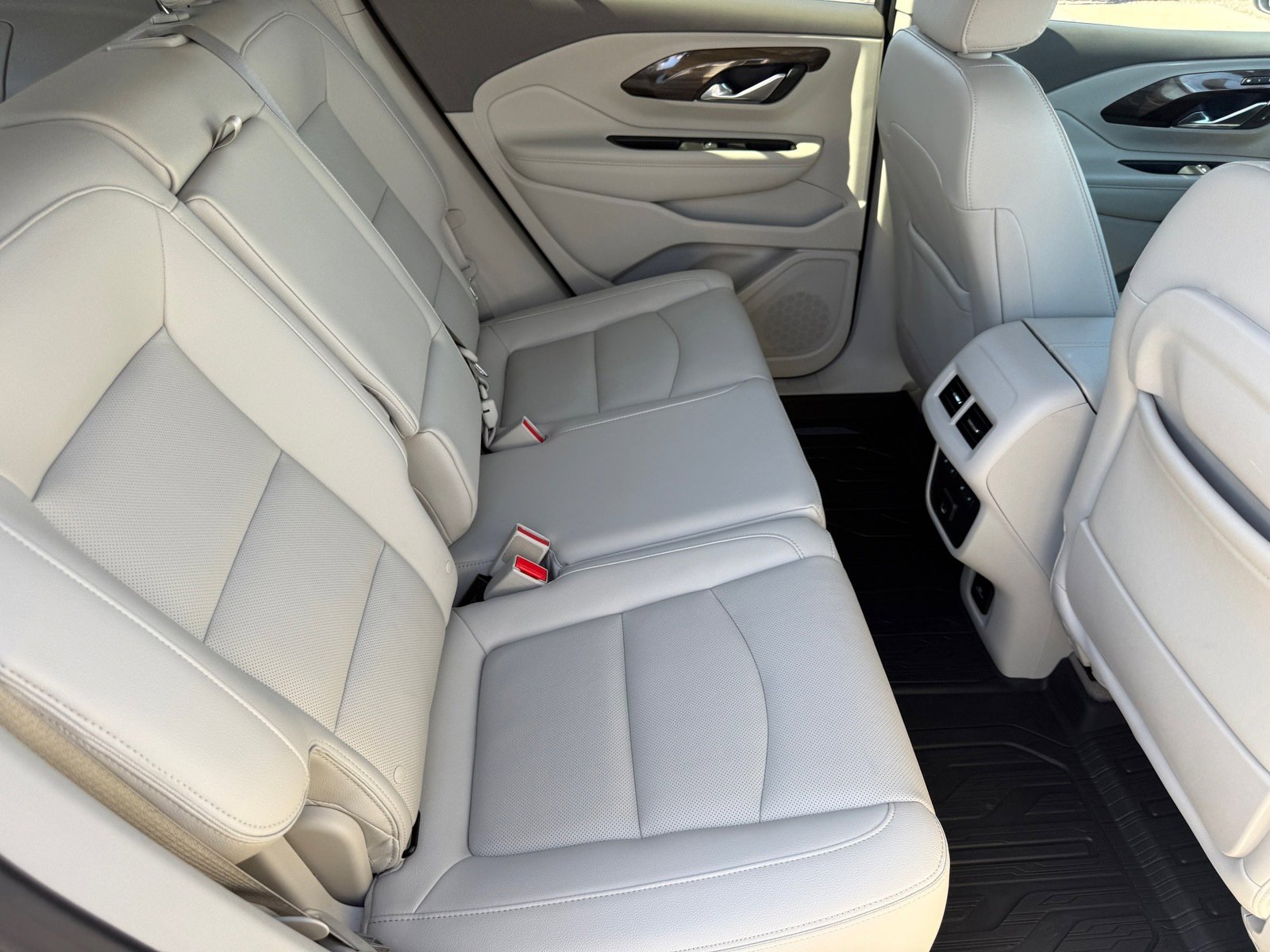 Used 2019 GMC Terrain Denali w/ Advanced Safety Package image 27