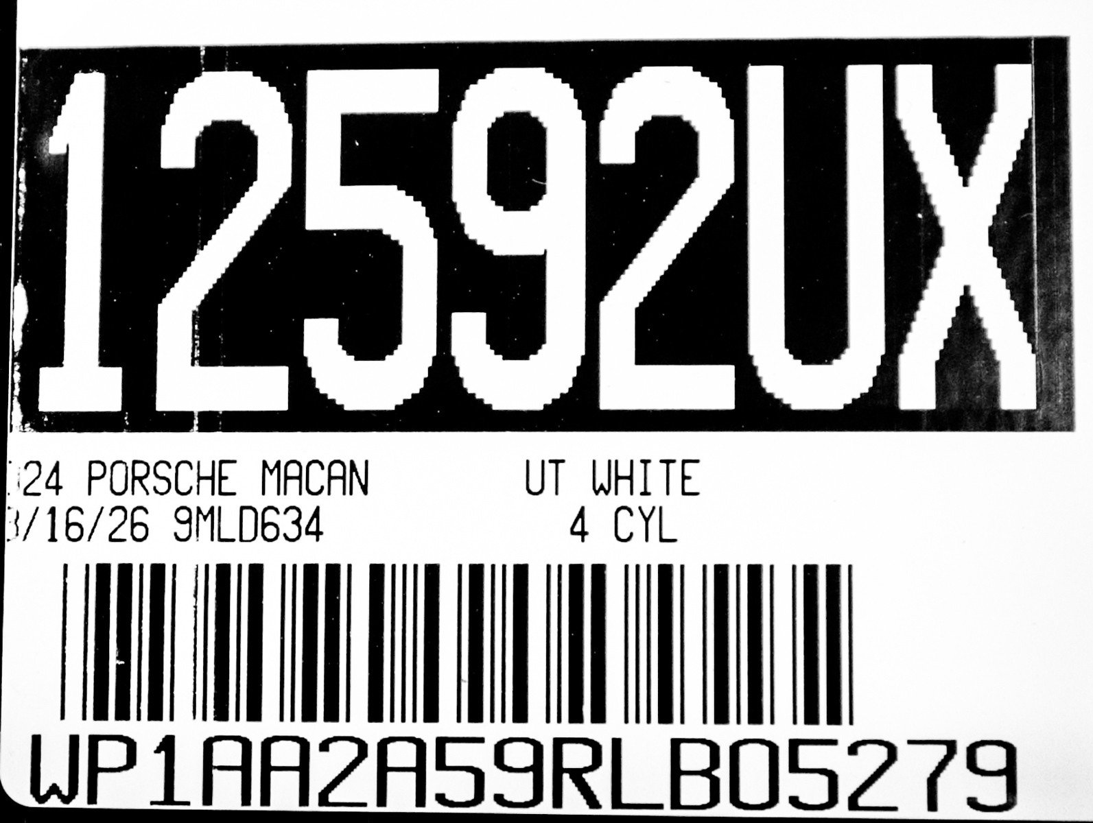 Certified 2024 Porsche Macan image 28