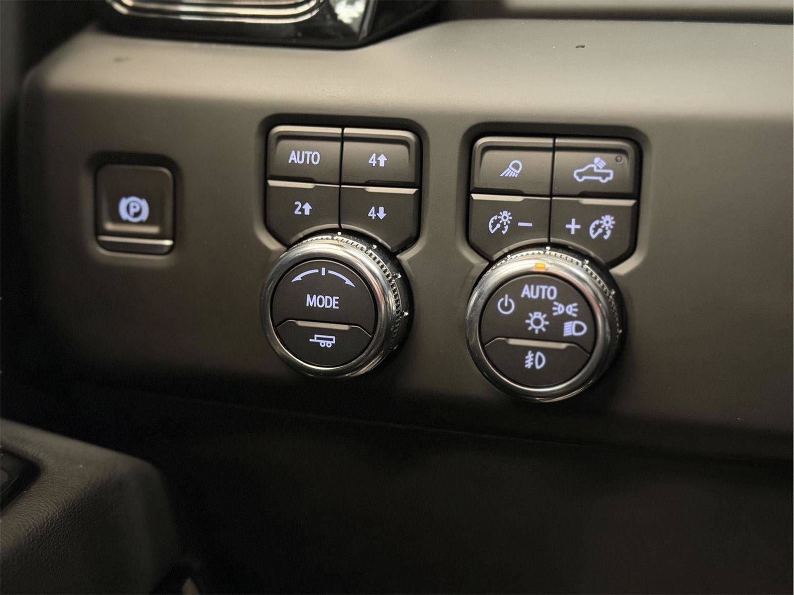 Used 2023 GMC Sierra 1500 AT4 w/ AT4 Premium Package AWD/4WD image 45