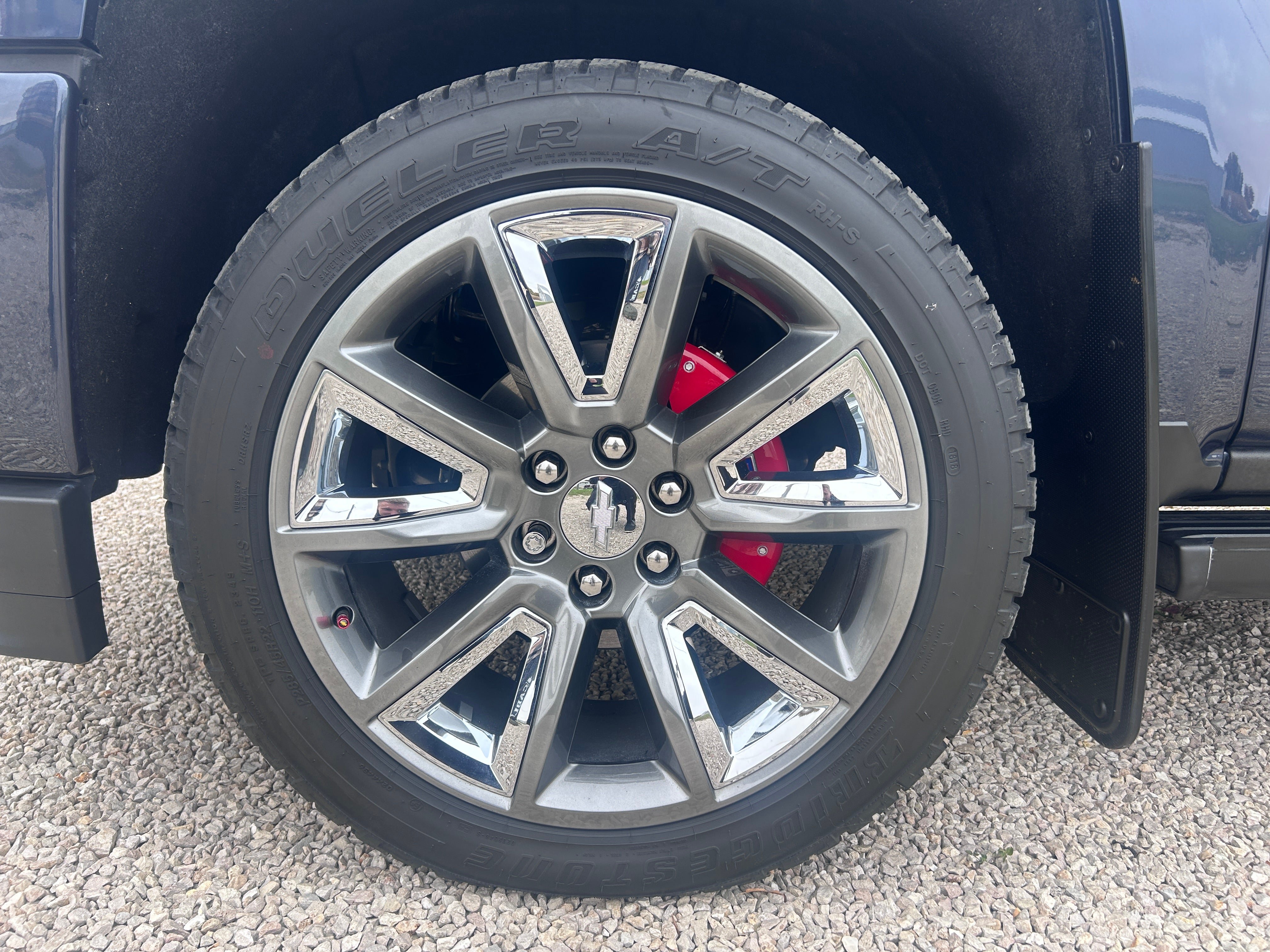 Used 2018 Chevrolet Silverado 1500 LTZ Z71 w/ Centennial Edition AWD/4WD image 10