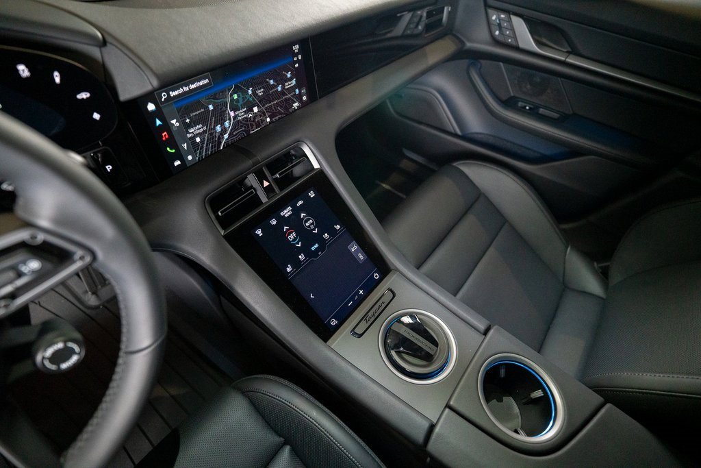 New 2026 Porsche Taycan image 28