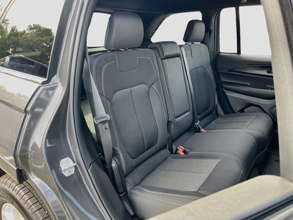 New 2026 Jeep Grand Cherokee 4WD image 24