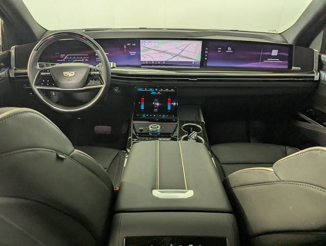 Used 2025 Cadillac Escalade ESV Premium Luxury w/ Touring Package AWD/4WD image 20
