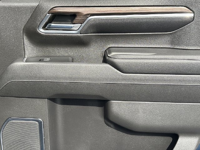 Used 2023 Chevrolet Silverado 1500 LT AWD/4WD image 13
