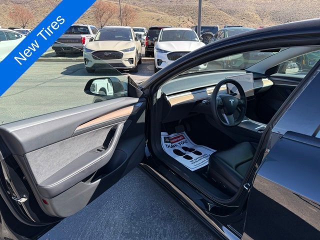 Used 2022 Tesla Model 3 Long Range image 11