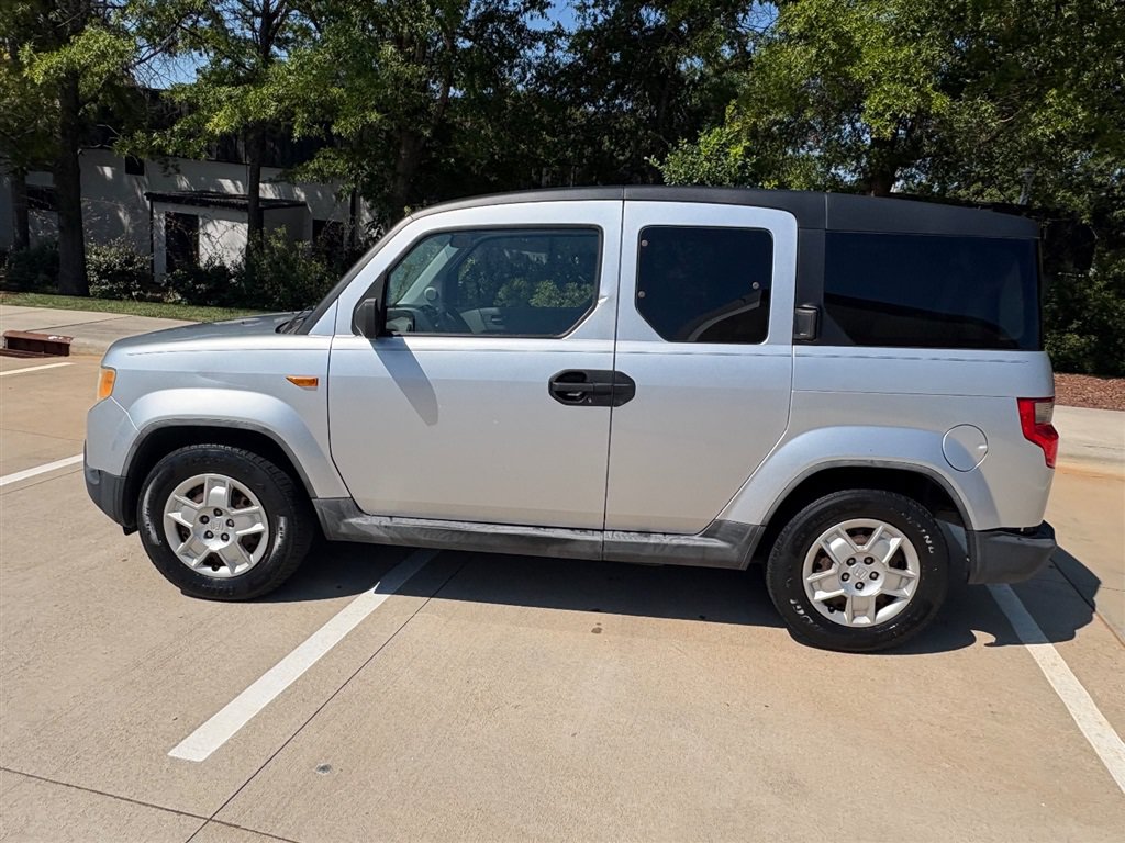 Used 2011 Honda Element LX image 2