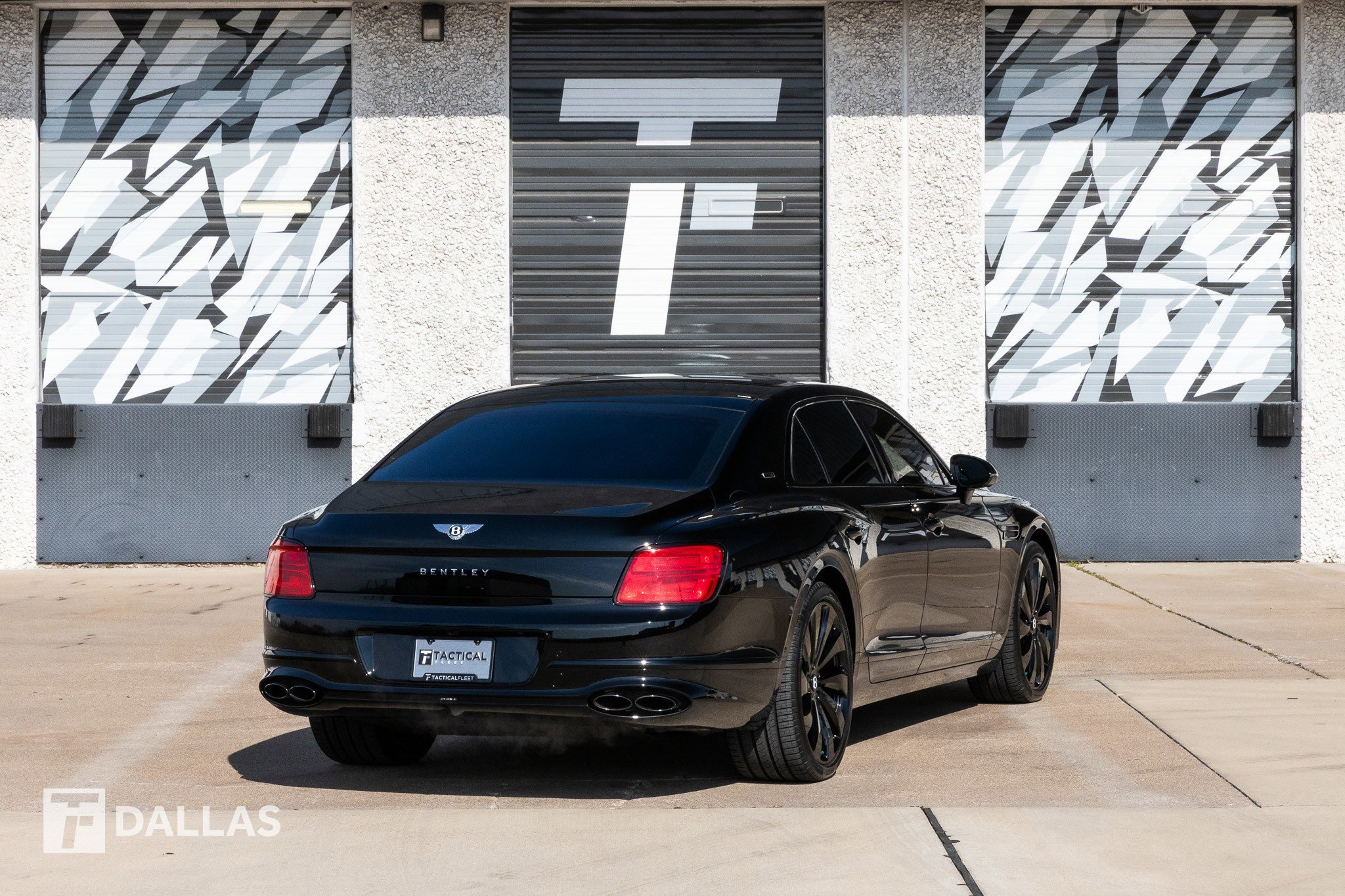 Used 2024 Bentley Flying Spur V8 image 16