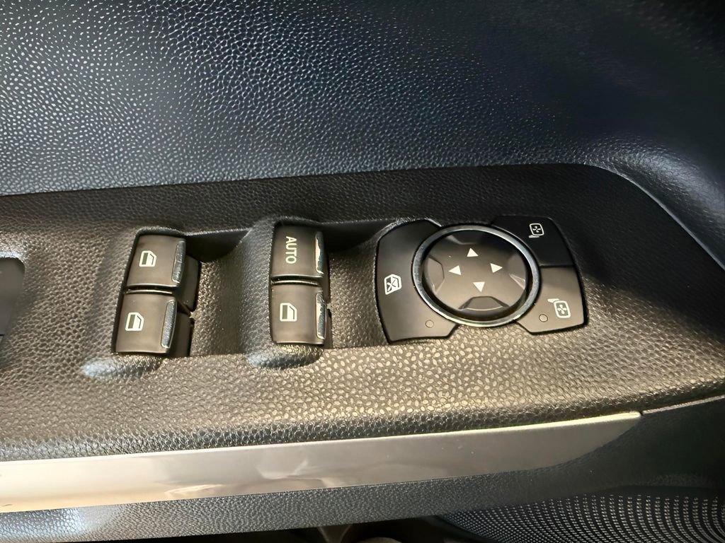 Used 2022 Ford EcoSport Titanium image 19