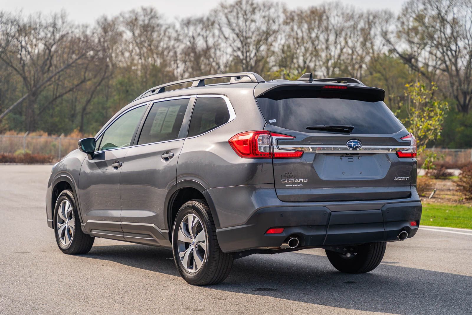 Used 2024 Subaru Ascent Premium w/ Convenience Package image 5