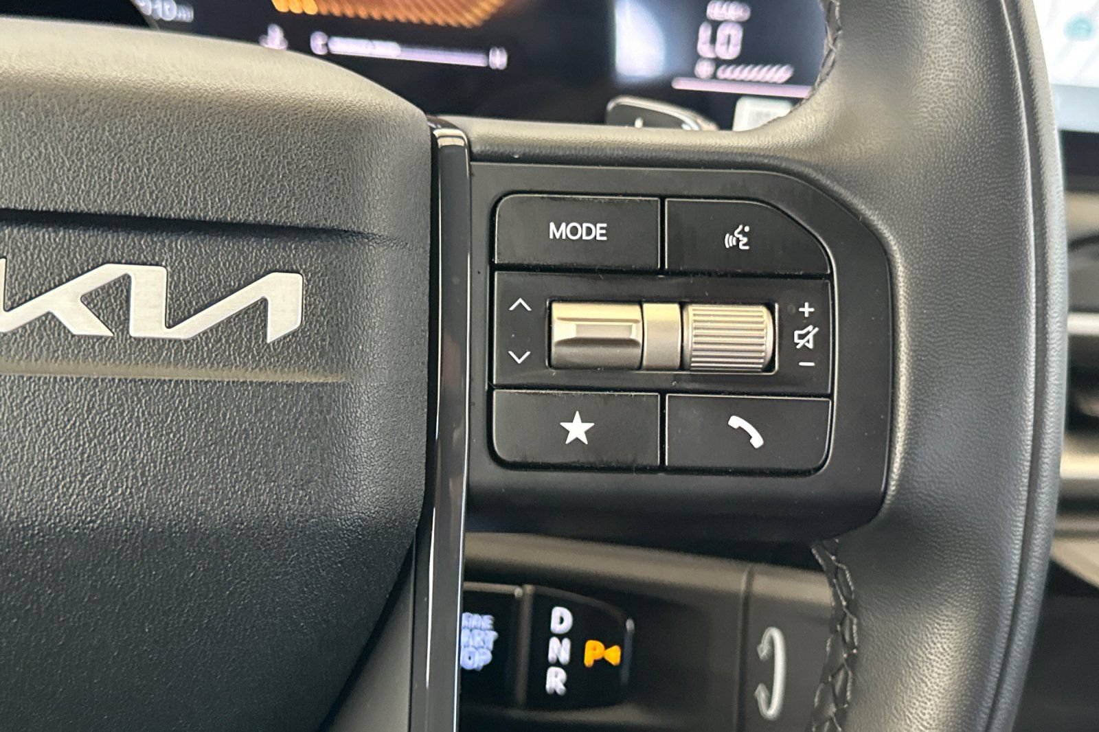 Used 2027 Kia Telluride LX FWD image 29