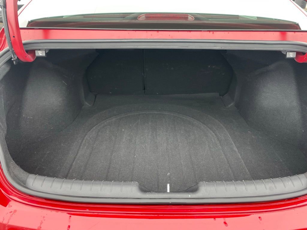 Used 2025 Hyundai Elantra SEL FWD image 32
