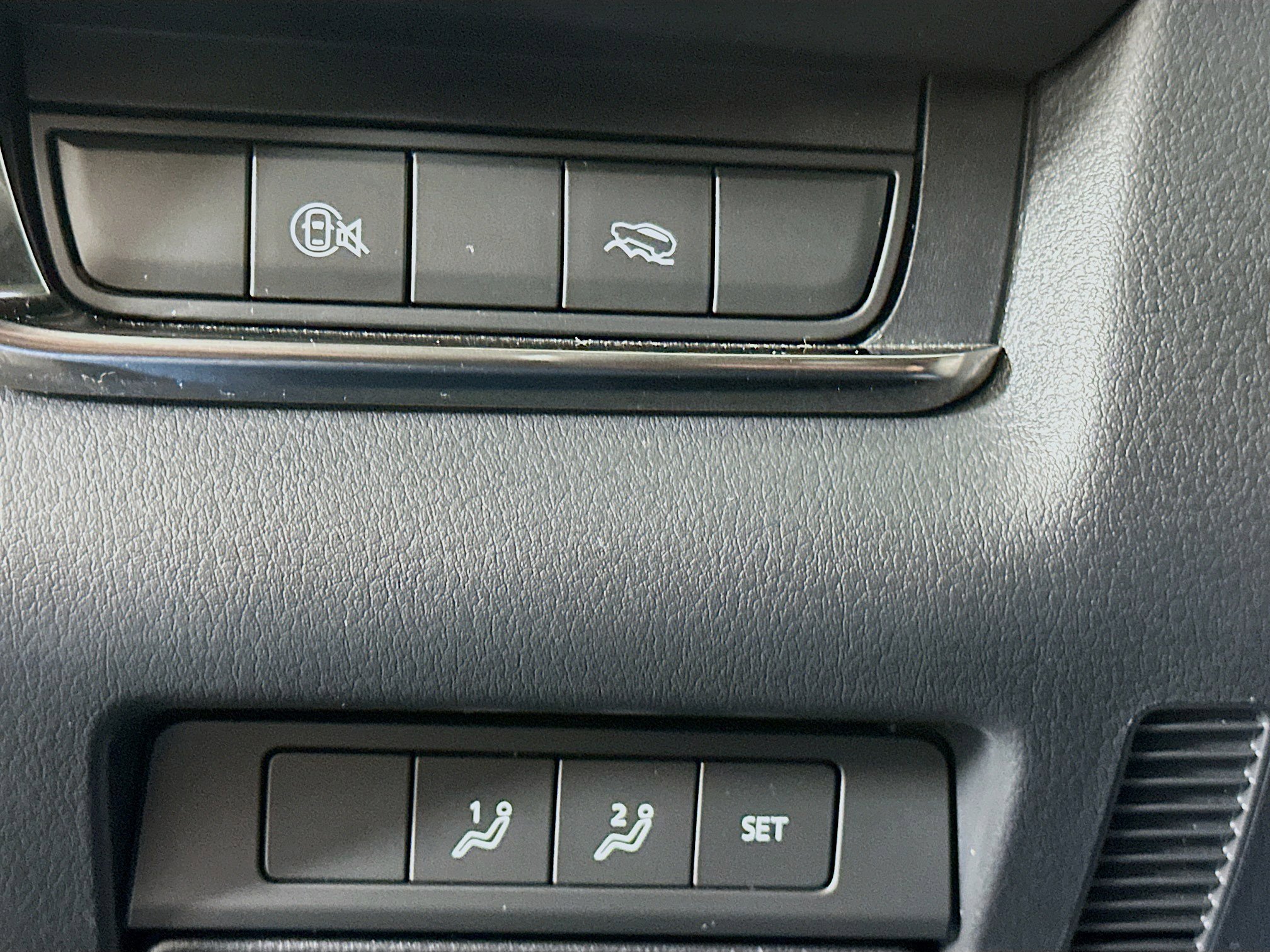 Used 2025 MAZDA CX-30 AWD 2.5 S w/ Preferred Package image 17